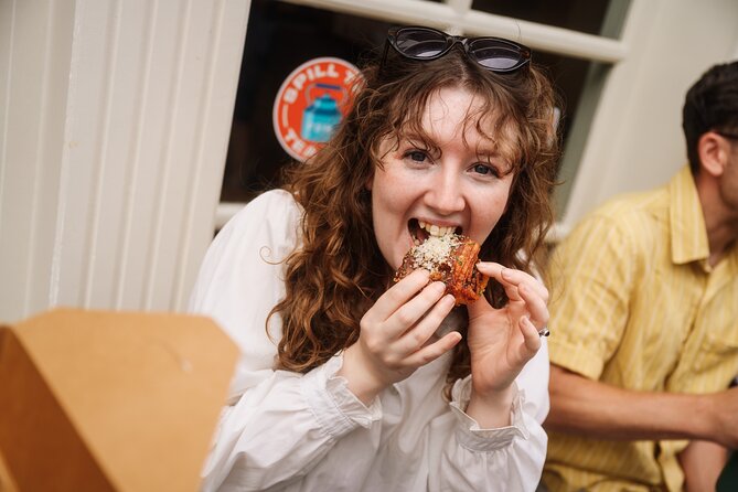 The Great Notting Hill Bake Off Tour - Stop-by-stop: how the walk turns into a mini food festival