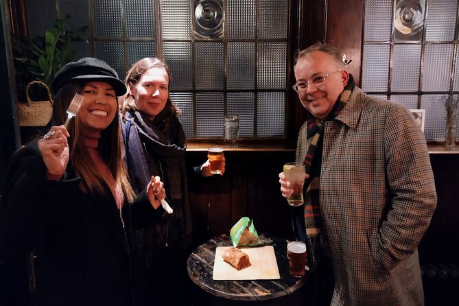 The Haunted Pubs of Old London: Small Group Tour - Rising Sun and the Newgate storyline at the Viaduct Tavern