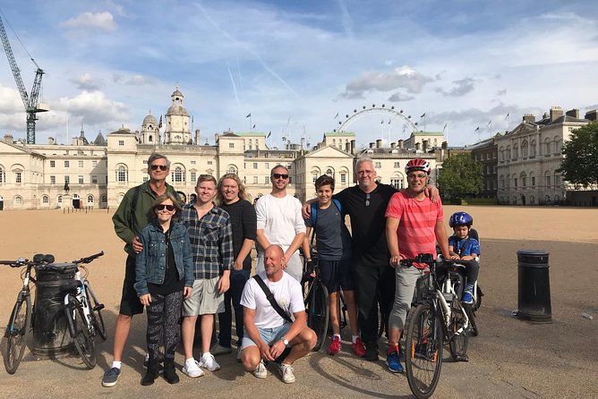 The London Landmarks, 3.5 hour Afternoon tour - Trafalgar Square and Hyde Park: Central Icons Plus Breathing Room