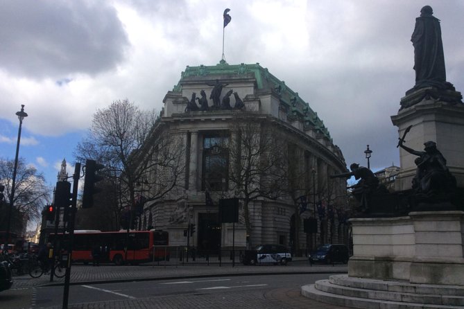 The Magical Boy Wizard Walking Tour of London - The guide experience, Kevin as the reason the tour feels personal