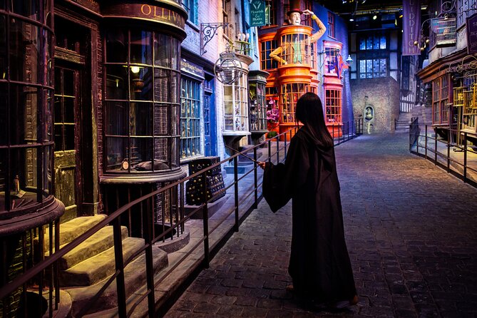The Making of Harry Potter: Warner Bros. Studio Tour & Transfers - Timed entry at the studios: what it changes for your day