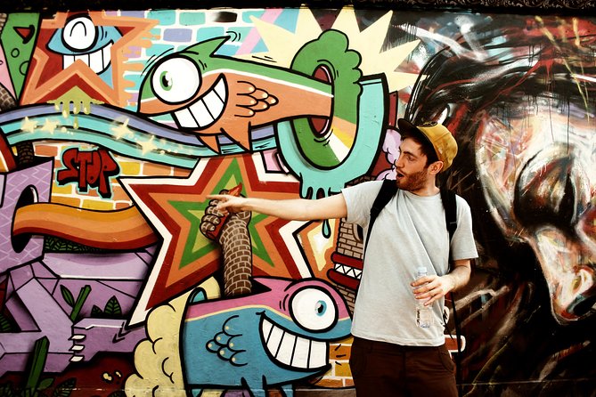 The Original London Street Art Tour - Getting started at I Goat on Brushfield Street