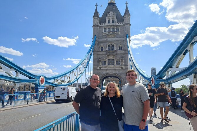 The Premier Classic London: Private 4-Hour Tour in a Black Cab - Tower of London: The Dark Chapter, Told Close Up