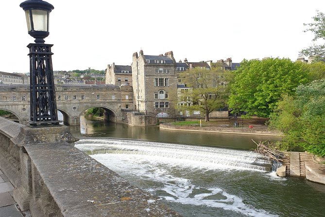 The Splendour of Georgian and Victorian Era Bath: A Self-Guided Audio Tour - Starting at The Huntsman on Terrace Walk, your first orientation check