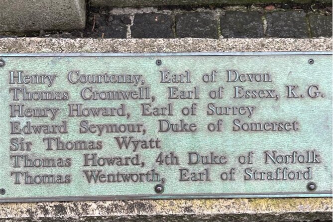 Thomas Cromwell’s Wolf Hall Tudor London Walking Tour - Maughan Library and Temple Area: Cromwell in Everyday Places