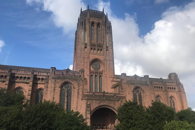 Tour with a local Tour Guide - Blue Badge Guide, 2-hour, half or full day - Museum of Liverpool plus Liverpool ONE: culture and modern city energy