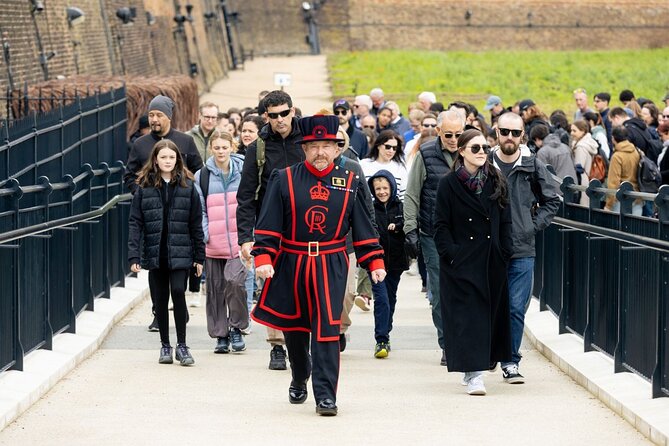 Tower of London & Crown Jewels Tour with Beefeater Meet & Greet - Key highlights worth aiming for