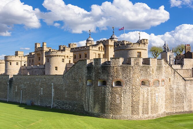Tower of London Fully Guided Private Tour - Crown Jewels in context: the must-see, explained