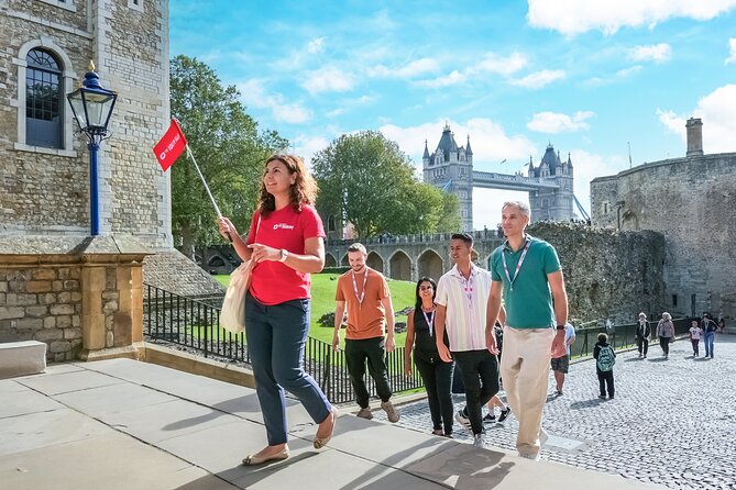 Tower of London: Guided Tour with Thames River Cruise - Why this Tower of London tour feels efficient (and worth $69.95)
