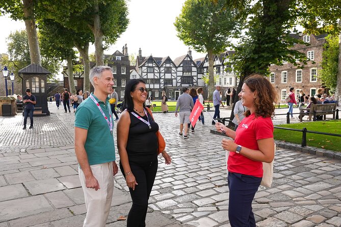 Tower of London: Guided Tour with Thames River Cruise - Stop 2: Tower of London grounds and White Tower time (about 1 hour 30 minutes)