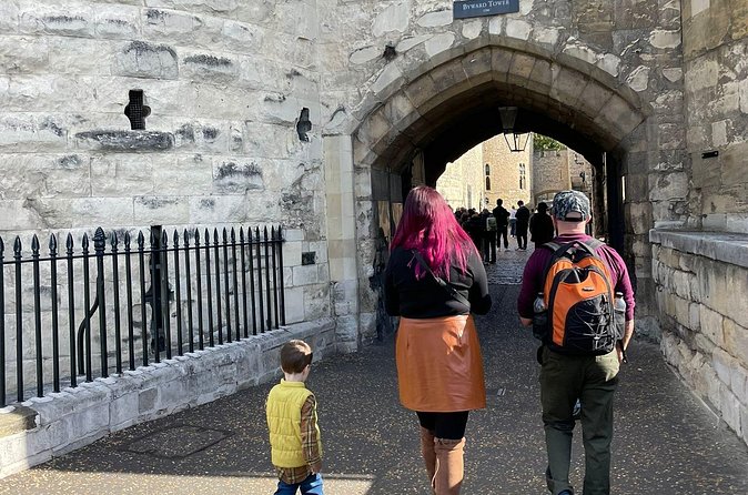 Tower of London Private Guided Tour for Kids and Families - Timing and the flow of a 3-hour private visit