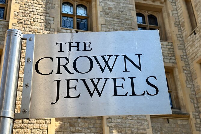 Tower of London Private Tour with Blue Badge Guide - Price and value at about $466.89 per person
