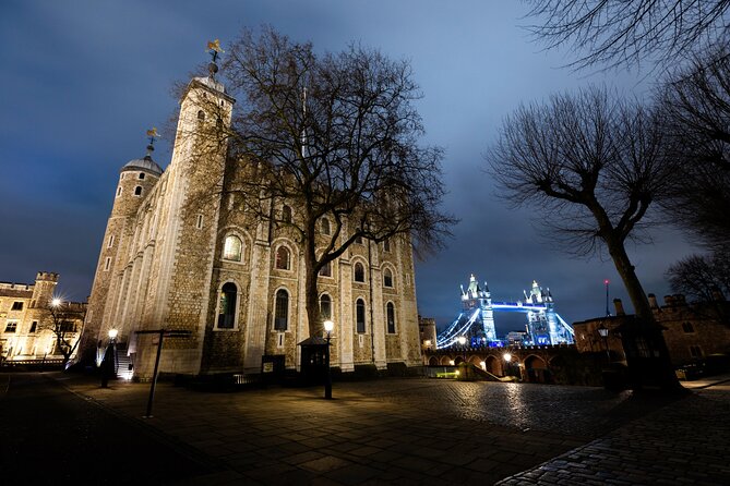 Tower of London: VIP After Hours Access & Ceremony of the Keys - Inside the Tower after opening hours with a Yeoman Warder guide