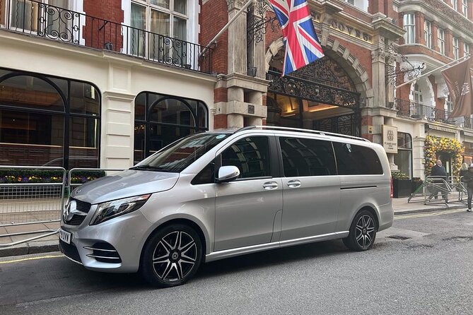 Transfer from Heathrow Airport to London hotel on private car - Luggage and Driver Help: The Difference Between Handling Bags and Being Handled
