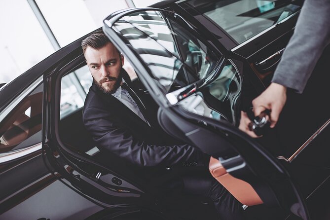 Transfer from London Stansted Airport to Central London - Flight monitoring and waiting rules that keep you in control