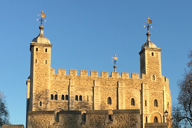 Ultimate Royal London: Tower of London & City of Westminster Tour - St James’s Palace Details You Will Actually Notice on the Way