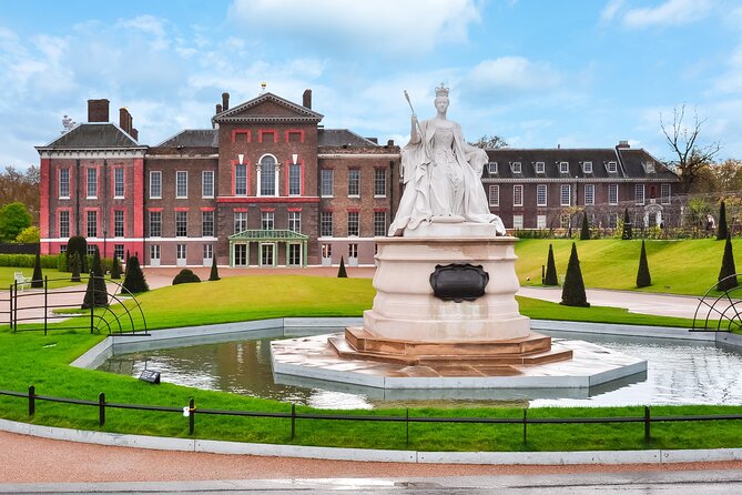 VIP Kensington Palace Gardens Tour & Royal Tea Crown Experience - VIP Kensington Palace Gardens tour, what makes it feel special