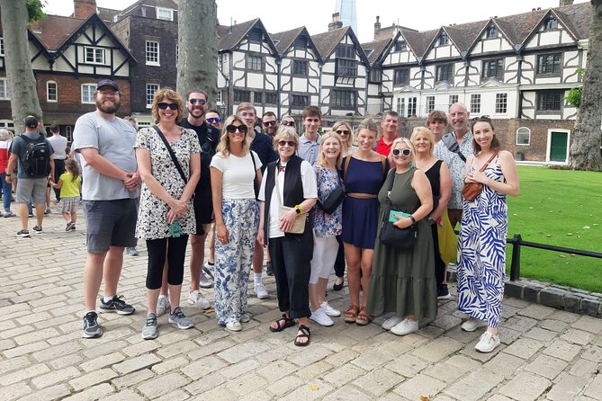 VIP Kensington Palace Gardens Tour & Royal Tea Crown Experience - Kensington Gardens and the Cradle Walk sunken garden route
