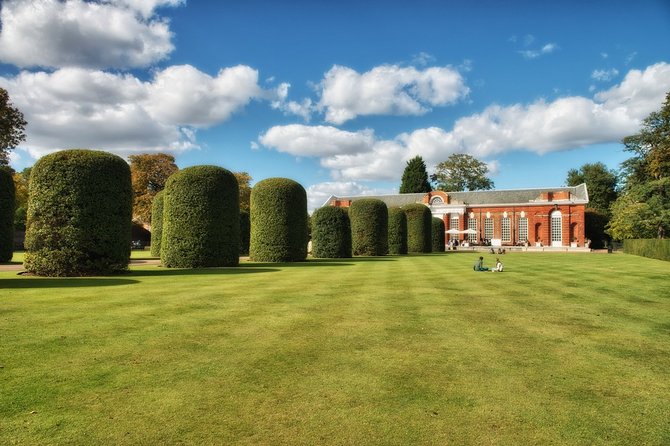 VIP Kensington Palace Gardens Tour & Royal Tea Crown Experience - Practical tips to make your visit smoother