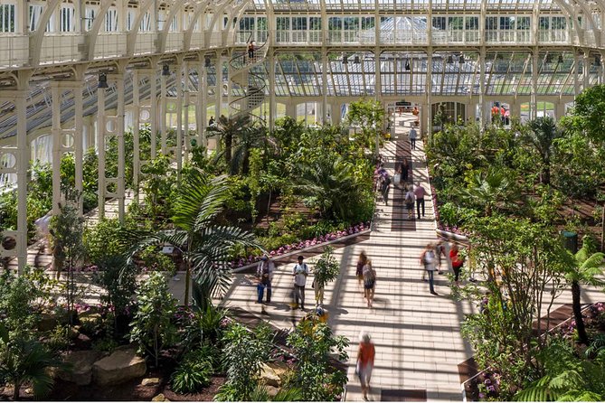 Visit Kew Gardens & 3 Hour Westminster Walking Tour - Trafalgar Square: quick, iconic, and easy