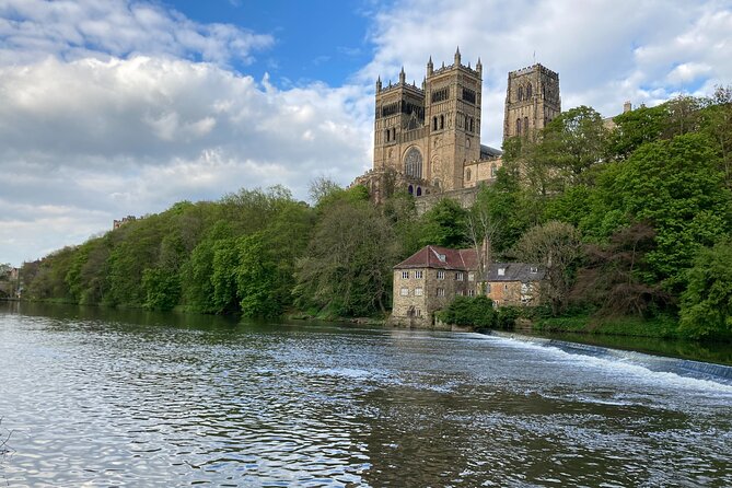 Walkabout Durham History Tour - Bow Lane and Palace Green, then the final approach to the Cathedral