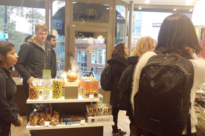 Walking food tour in Brighton - The Guide Makes It: Hannah and Sophie’s Impact