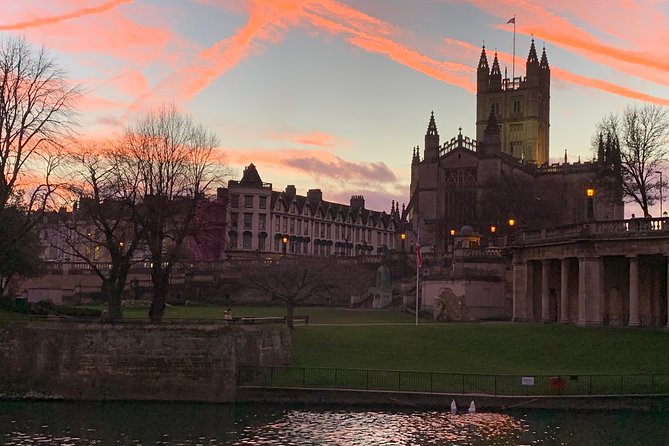 Walking Tour of Bath with Blue Badge Tourist Guide - The Circus: where Bath’s curves make sense