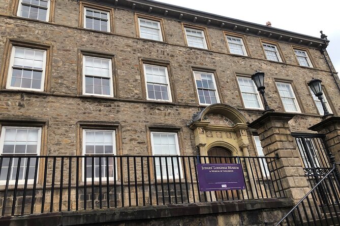 Walking tour of Lancaster - Execution Slavery Industry - Where the tour begins, and how to make it easy on yourself