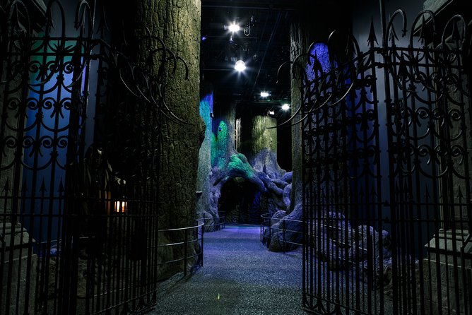 Warner Bros Studio Tour London - The Making of Harry Potter with Hotel Pick-up - Inside the studio: using 4 hours in a self-guided Harry Potter route