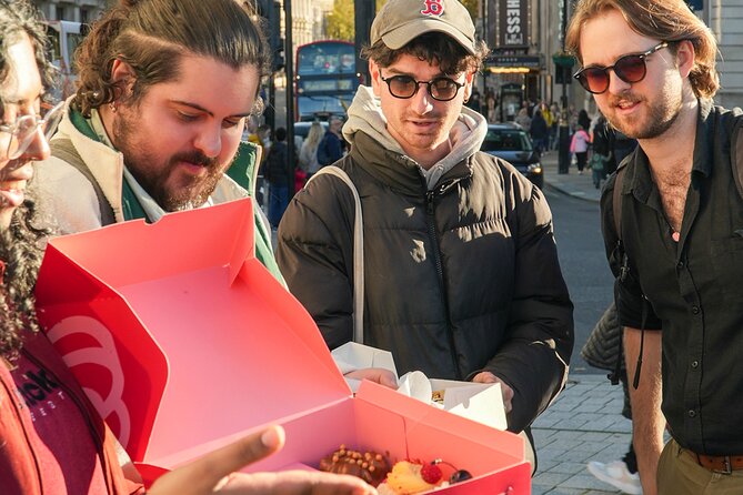 West End Donut Adventure Sweets and Sights in London - Trafalgar Square Finale: History Context and Classic Views