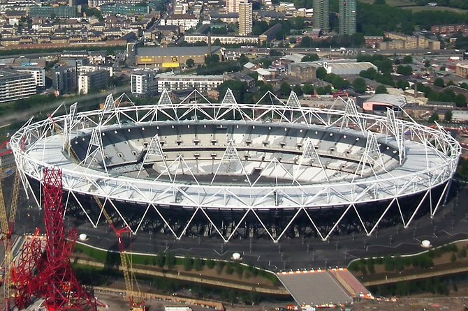 West Ham United FC London (Olympic) Stadium Tour - Players tunnel and pitchside: the moments fans remember