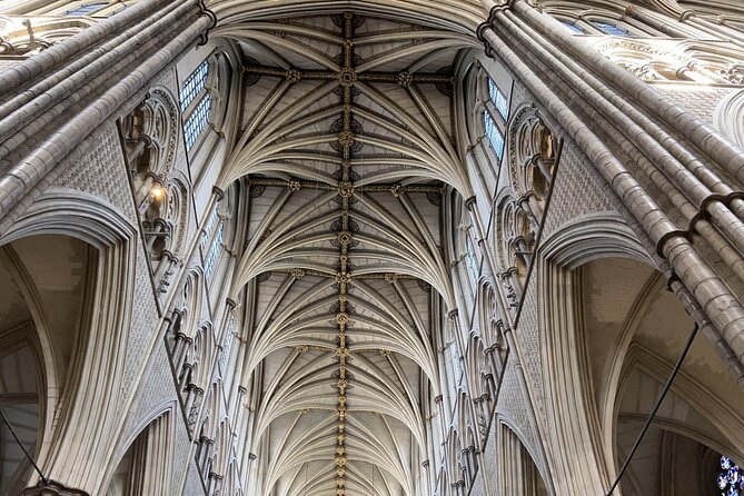 Westminster Abbey Private Tour Oxford PhD Historian Skip the Line - What you’ll learn: architecture, monarchs, and Britain’s living record