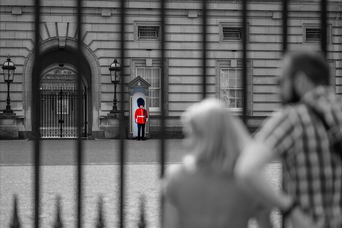 Westminster Small Group Guided Tour with Changing of the Guard - Churchill War Rooms and the politics belt: seeing power from the street