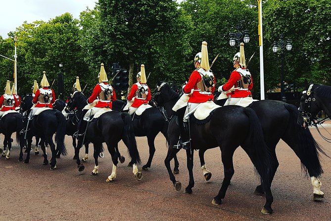 Westminster Walking Tour & Visit The Tower of London - The Beefeater Tour option: good structure if you want it