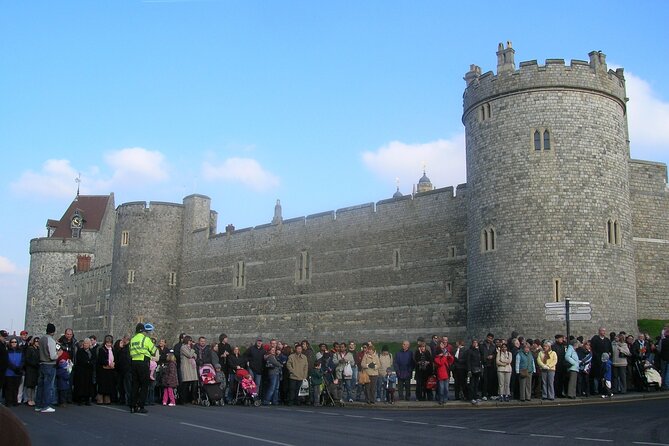 Windsor Castle, Bath and Stonehenge Tour - 12 hours of London-to-the-country highlights, and what you really get