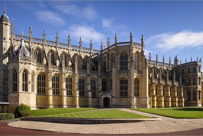 Windsor Castle, Stonehenge & Bath Private Car Tour from London - Bath’s Roman Baths and the Georgian city feel