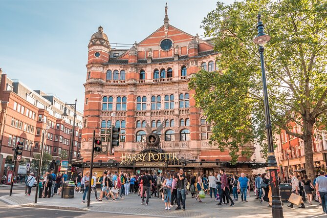 Wizarding London: Interactive Game & Magical Walking Tour - Meeting at Westminster: easy access and total control