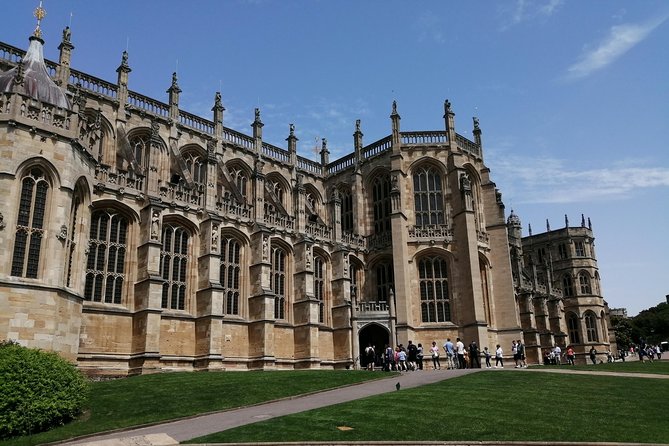 Wonderful Windsor Black Taxi Tour London - Why a private black taxi makes Windsor easier than you think