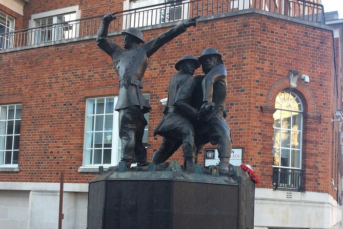 WW2 London Blitz Private Tour - Entering Blitz London: why 3 hours feels like enough