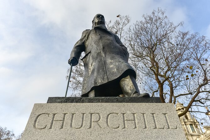 WW2 London Walking Tour & Churchill War Rooms Entrance Ticket - Photo stops and Churchill moments that actually connect to the museum