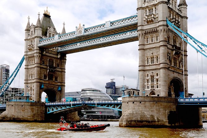 Your Own Boat! - Tower Area to Historic Wapping: The Part That Feels Most Like London